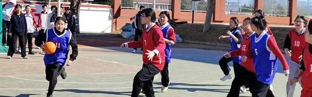 北京单场官网-顺义村校办起女生专属的“橄榄球班超”|顺义区张镇中学|北京市|学校|联赛|赛事_新浪新闻