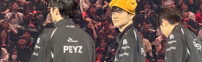 北京单场官网-T1主场首秀全员翻滚引热议|李哥|Faker|PEYZ|T1_Faker|比赛_新浪体育_新浪新闻